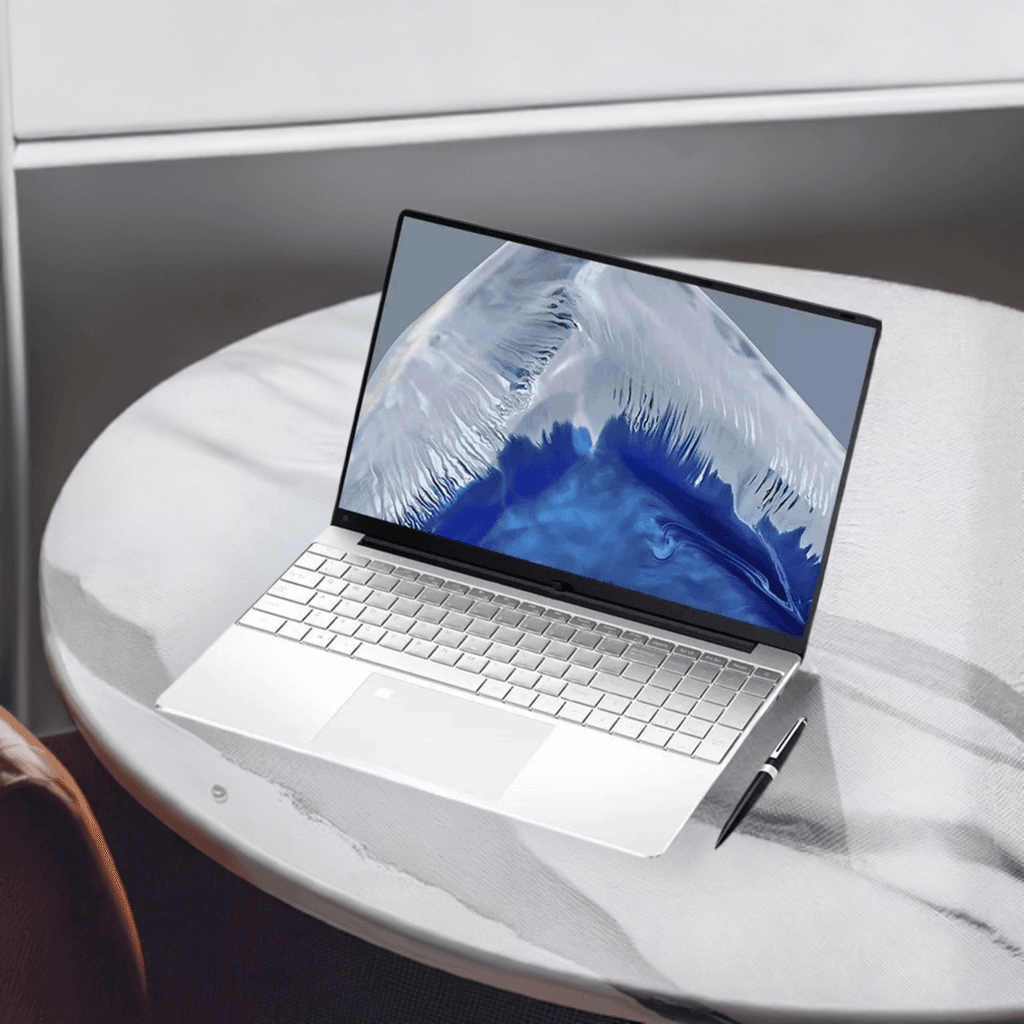 SARAOU Laptop Windows 11 Pro 15.6" - SARAOU